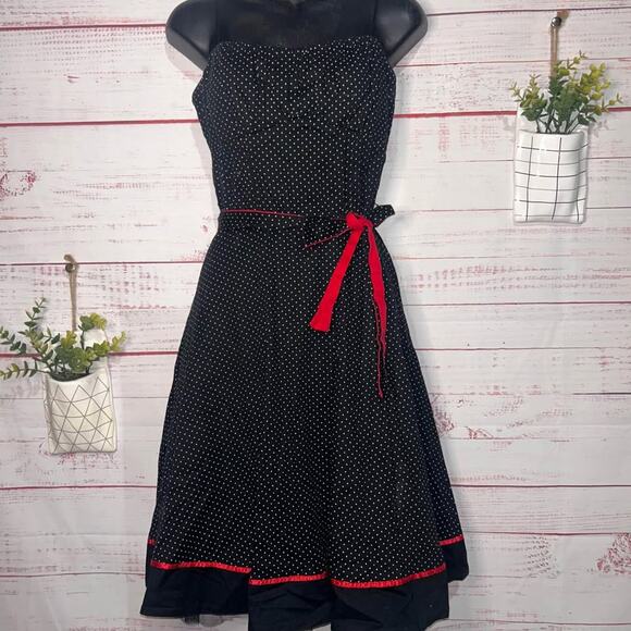 Ruby Rox Black & White Pin Up Polka Dot Swing Dress | Women’s US Size 7 - Picture 1 of 4